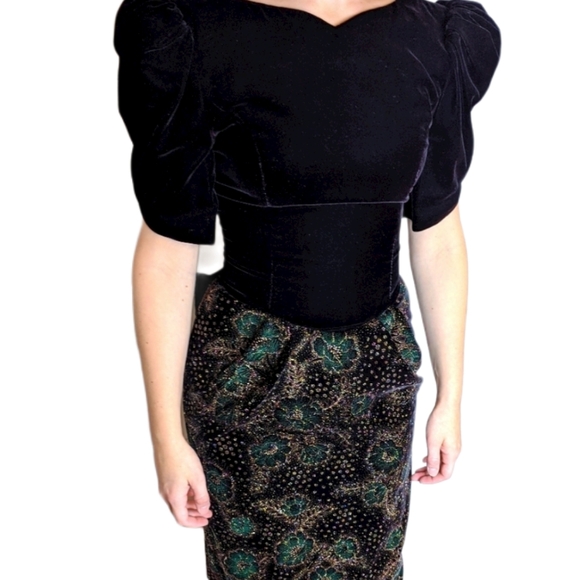 Vintage Dresses Vintage Puffy Sleeve Black Velvet Holiday Dress